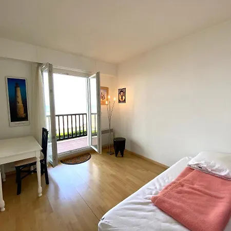 2000 Batiment 7 - Sur Le Front De Mer Cabourg