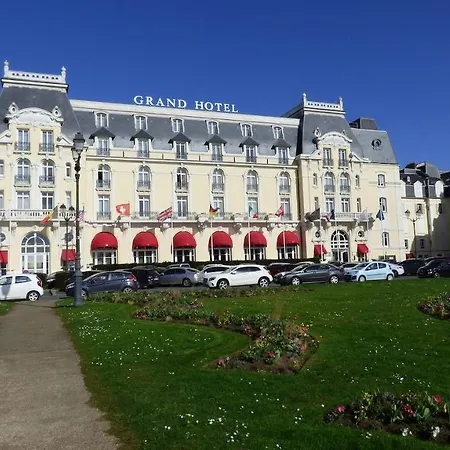2000 Batiment 7 - Sur Le Front De Mer Apartment Cabourg
