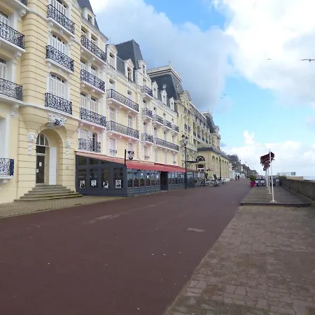 Apartment 2000 Batiment 7 - Sur Le Front De Mer